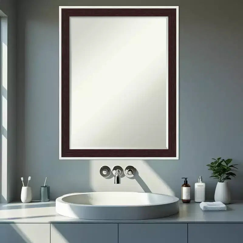 Specchio da parete per bagno con cornice smussata da 24x18 pollici – Espresso Silver