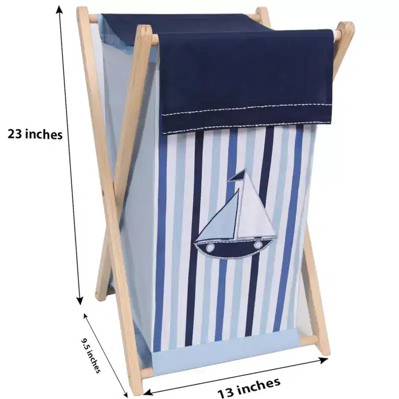 Cesto portabiancheria pieghevole Little Sailor con struttura in legno di pino – 100% cotone, lavabile in lavatrice